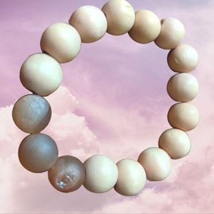 Druzy agate essential oil bracelet